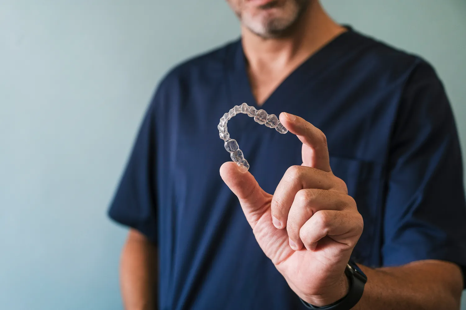 Aparat nakładkowy Invisalign Warszawa